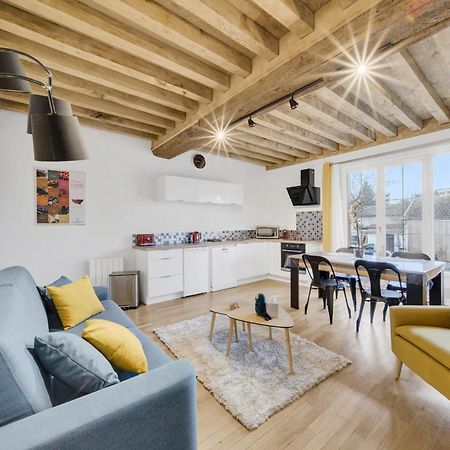 Climats Des Echaliers Apartment Бон Екстериор снимка