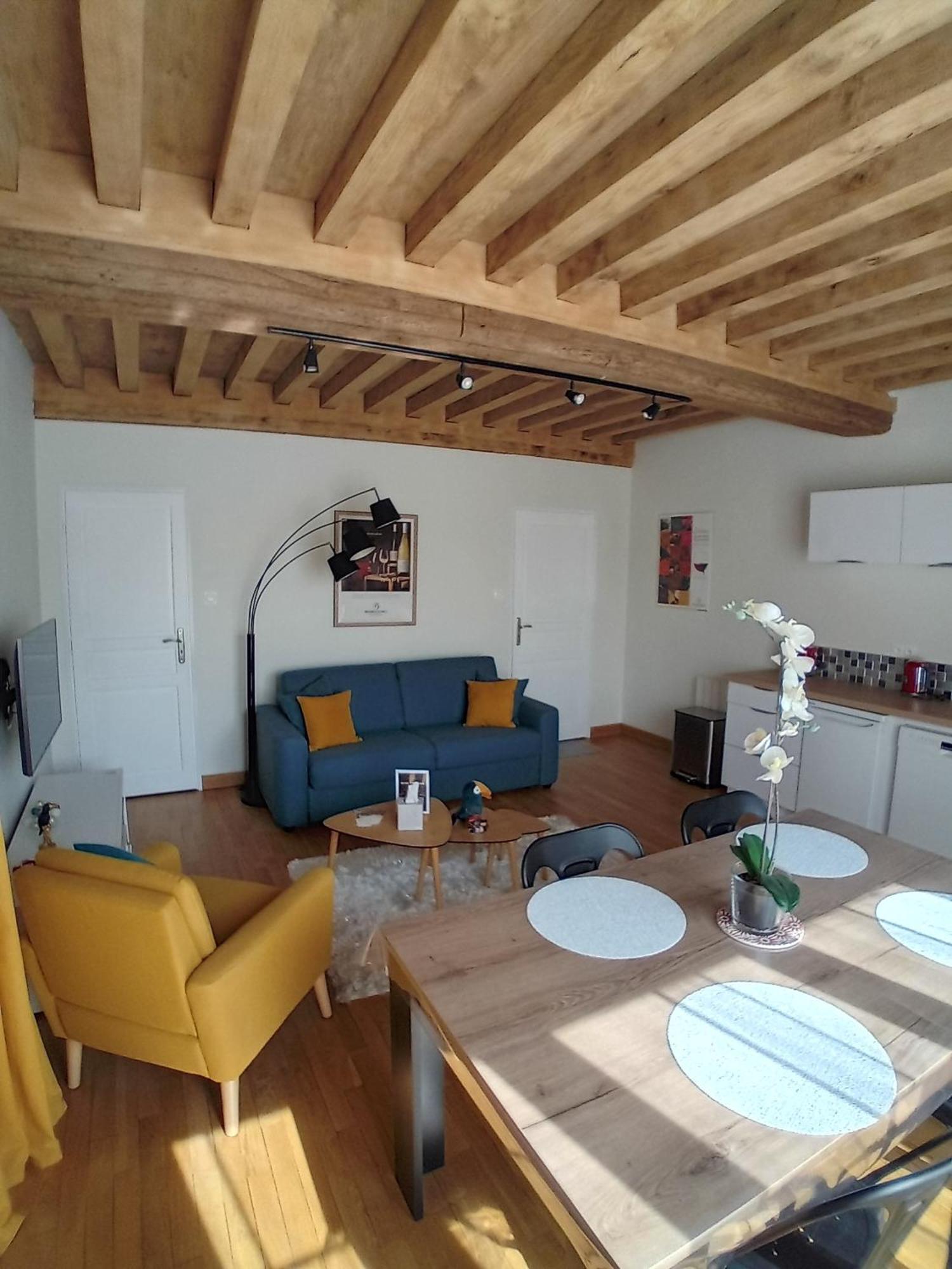 Climats Des Echaliers Apartment Бон Стая снимка